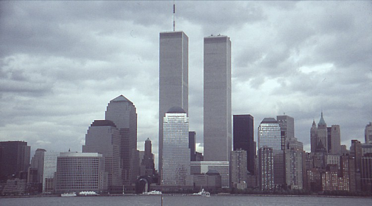 WTC - New York Skyline  Twin Towers.jpg